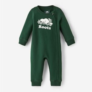 ROOTS dark green baby Sweatsuit size 3-6m